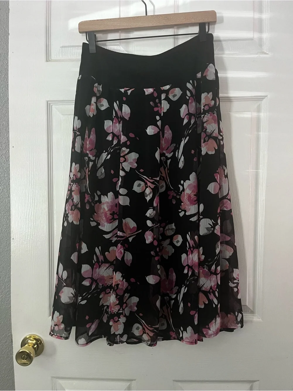 JM Collection Black A-Line Midi Skirt with Pink Floral Print